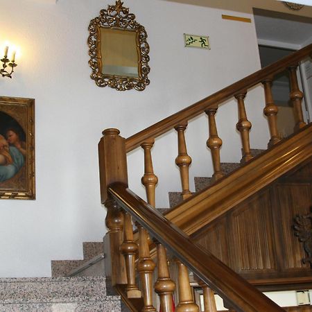 Hotel Nico Медінаселі Екстер'єр фото
